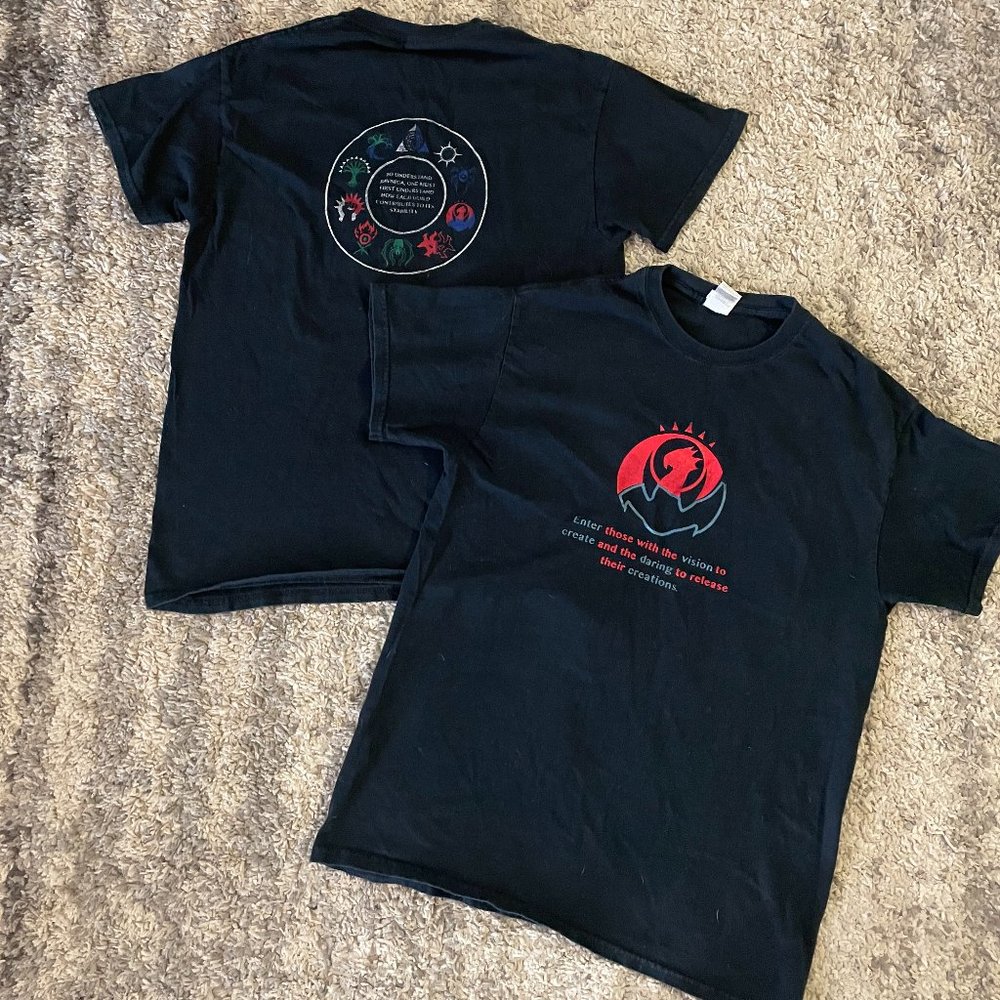 2pc Bundle Guilds of Ravnica Magic The Gathering Tee Shirt Mens sz Med